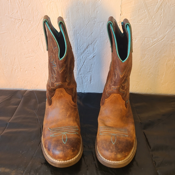 Ariat Women's Delilah Western Boots in distressed brown leather with turquoise - Picture 5 of 16